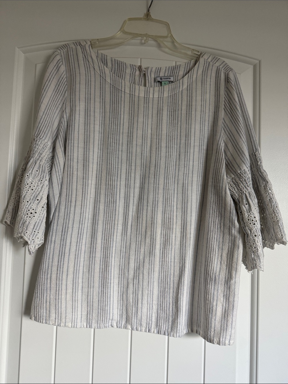 Susina Light Gray Striped Women’s Top with Lace Sleeve Detail - 3/4 Sleeve